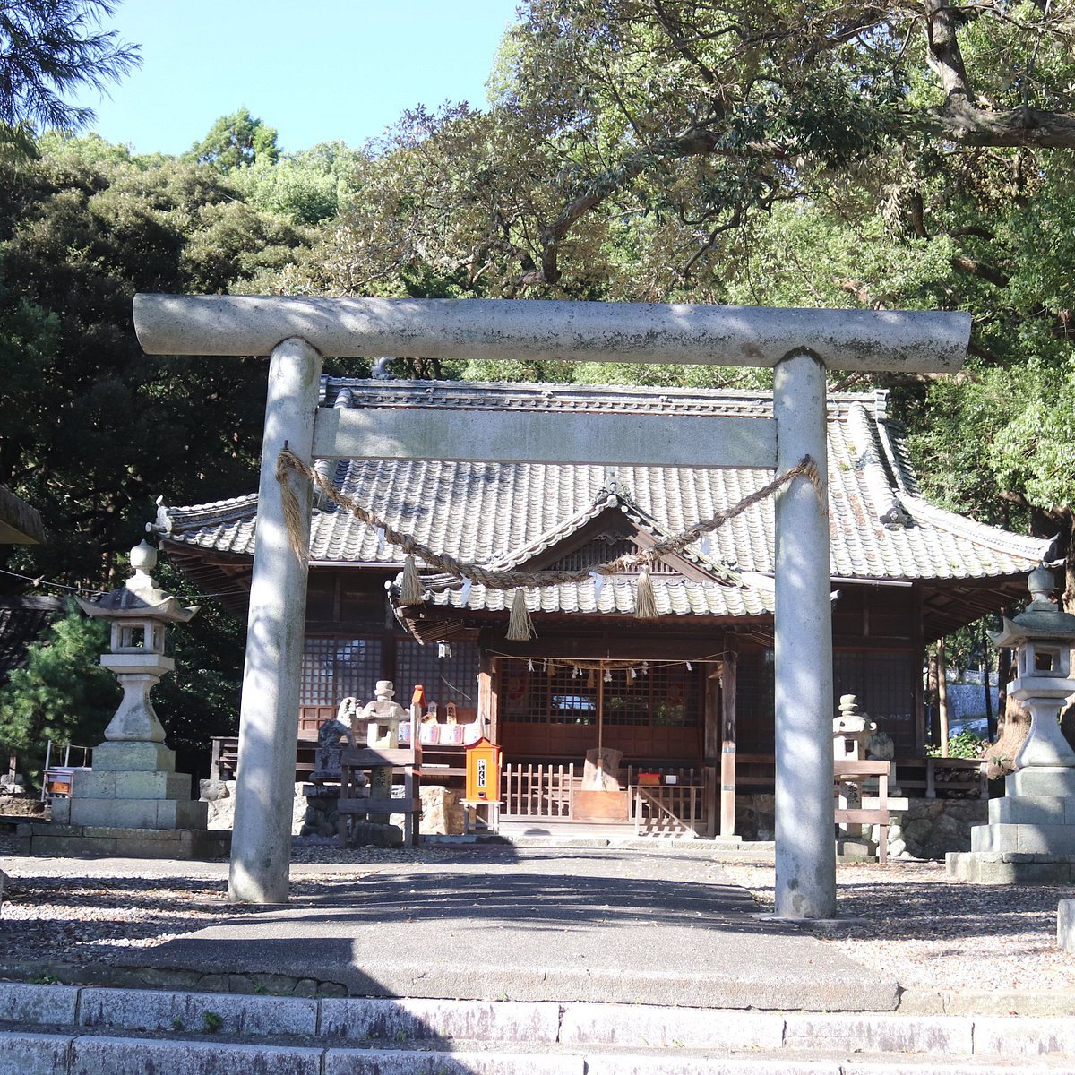 ⛩️ 좁은 강어귀 신사 (호소에 진자) 이미지 1